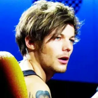 😦 Louis Tomlinson célébrité, chanteur, portrait, musicien, personne, homme telegram sticker