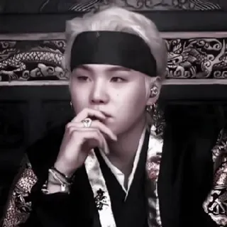 🧁 Suga Suga, BTS, K-pop, Idol, Kultura koreańska telegram sticker