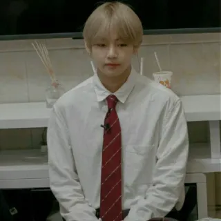 🥢 V kpop, idol, cantante, maschio, persona, celebrità, BTS telegram sticker