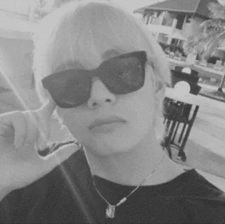 ☕️ V v, bts, kpop, penyanyi, selebriti, idola whatsapp sticker
