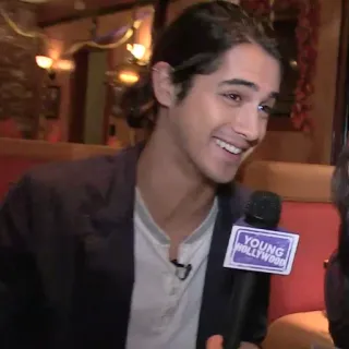 🌶 YOUNG HOLLYWOOD celebridad, entrevista, joven hollywood telegram sticker