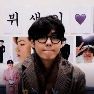🔈 V 뷔 생일 Kpop, V, BTS, Anniversaire, Coréen, Idole, Chanteur telegram sticker