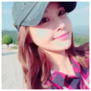 🙂 wanita, potret, orang, gadis, selfie, luar ruangan, topi telegram sticker