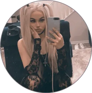 🥜 Selfie, Femme, Fille, Gothique, Portrait, Emo telegram sticker