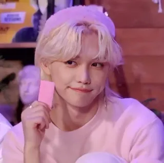 🥰 Felix Kpop, Idol, Portret, Słodki, Piosenkarz telegram sticker