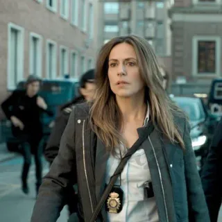 😐 Raquel Murillo Money Heist femme, police, uniforme, personnage, casa de papel, sérieux telegram sticker
