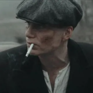 🤔 Thomas Shelby Peaky Blinders Thomas Shelby, Peaky Blinders, Cillian Murphy, Gangster, Fumer, Cigarette, Chapeau telegram sticker