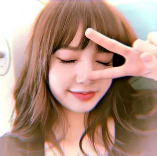 🌸 Lisa k-pop, знак мира, девушка, азиатка, певица, blackpink telegram sticker