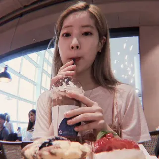 🥮 Dahyun kpop, dahyun, twice, idol, cibo, bevanda telegram sticker