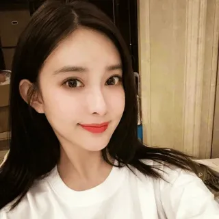 🍓 femme, portrait, fille, asiatique, selfie, visage, personne telegram sticker