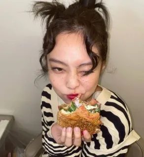 🌟 sandwich, nourriture, fille, manger, collation telegram sticker