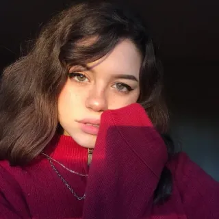 💞 retrato, mujer, chica, persona, suéter, cara, ojos telegram sticker