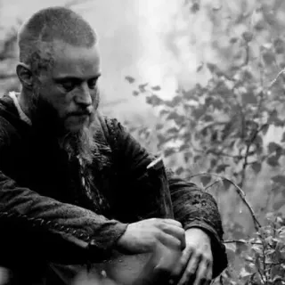 ⚔ Ragnar Lothbrok Vikings Викинг, Рагнар Лодброк, История, Сериал, Персонаж, Борода, Скандинавский, Историческая личность whatsapp sticker