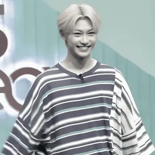 โ๏ธ Felix kpop, singer, idol, male, blonde, smiling, person, celebrity telegram sticker