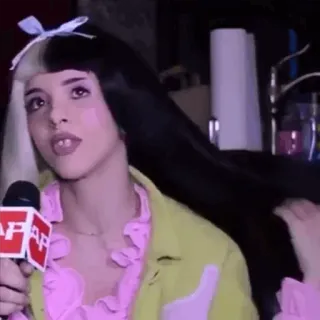 😗 Melanie Martinez sänger, songwriter, alternative, pop, interview, musik telegram sticker