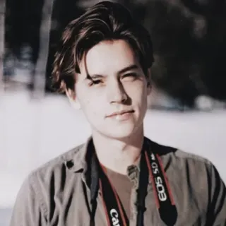 🙂 mężczyzna, portret, fotograf, aparat, męski, osoba, na zewnątrz telegram sticker