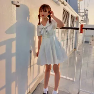 💛 vestido, retrato, chica, mujer joven, cuello marinero telegram sticker