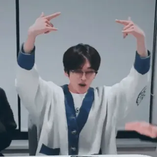 🐰 人物, 手势, 眼镜, 男人, 休闲装 whatsapp sticker