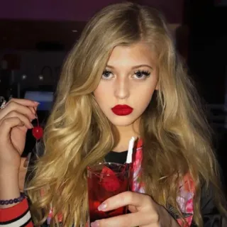 🔥 person, frau, blond, cocktail, rote lippen telegram sticker
