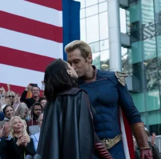❤️ Homelander The Boys super-herói, anti-herói, beijo, bandeira, série TV, Homelander, The Boys, Amazon Prime, superpoder telegram sticker