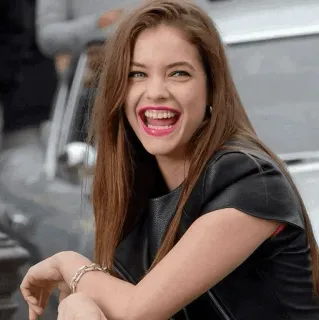 🚩 donna, modella, ritratto, sorridente, bellezza, bruna telegram sticker