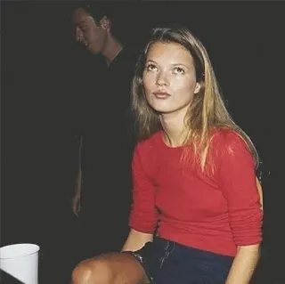 🌿 Kate Moss kate moss, supermodel, fashion, model, celebrity, 90s, portrait telegram sticker