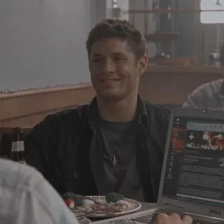 🎐 Dean Winchester Supernatural HELLHOUND sobrenatural, dean winchester, sabueso infernal, serie tv, monstruo whatsapp sticker