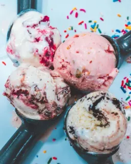 🍦 Eis, Dessert, Essen, Süßigkeiten, Kugeln, Streusel, Gefroren whatsapp sticker