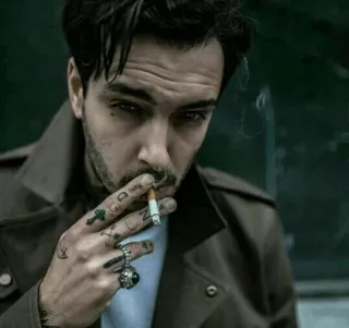 🚬 uomo, fumare, sigaretta, tatuaggio, tatuaggi, ritratto, maschio telegram sticker