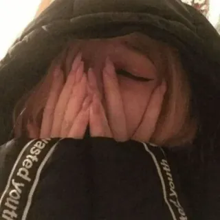 🖤 Wasted Youth hoodie, remaja, anak muda, potret, gadis, mode telegram sticker
