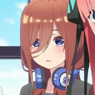 🐾 Miku Nakano The Quintessential Quintuplets Anime, The Quintessential Quintuplets, Miku Nakano, Personaggio, Cuffie telegram sticker