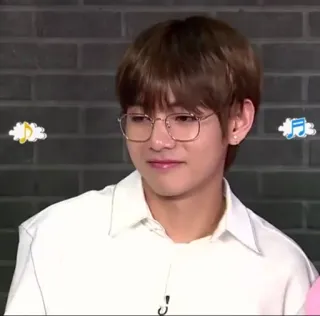 🙂 V K-pop, BTS, Ca sĩ, Người nổi tiếng, Kính, Nhạc pop Hàn Quốc, Thần tượng, Đẹp trai telegram sticker