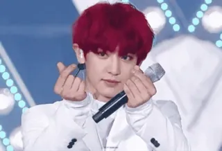 ❤️ kpop, idol, sänger, koreanisch, musik, promi, herz, fingerherz telegram sticker