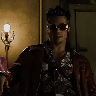😡 Tyler Durden Fight Club Tyler Durden, Fight Club, Brad Pitt, Film, Charakter, rote Brille whatsapp sticker