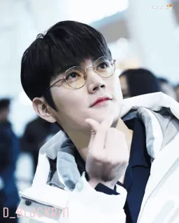 ✨ D_bleachwm Porträt, Mann, Brille, Koreanisch, Asiatisch, Promi telegram sticker