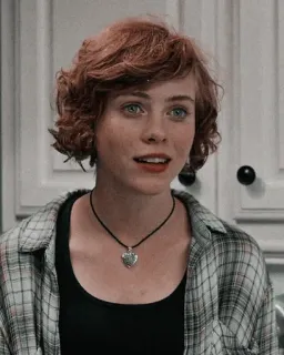 🌻 Sophia Lillis It atriz, retrato, filme, celebridade telegram sticker