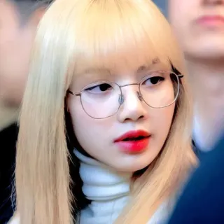 🐈 Lisa ลิซ่า, Blackpink, Kpop, นักร้อง, ไอดอล, แว่นตา, เอเชีย telegram sticker