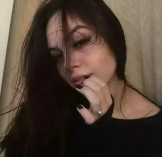 🤭 mulher, morena, retrato, menina, rosto, cabelo comprido telegram sticker