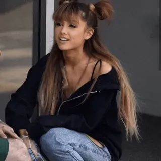 ☁️ Ariana Grande Ariana Grande, cantante, celebridad, estrella del pop, peinado, mujer, moda telegram sticker
