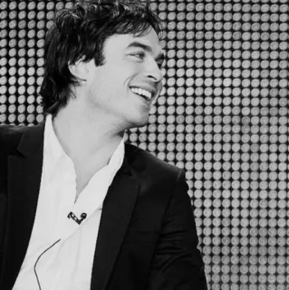 ⚫️ Ian Somerhalder 俳優, 有名人, 白黒, ポートレート, 男性, 笑顔 telegram sticker