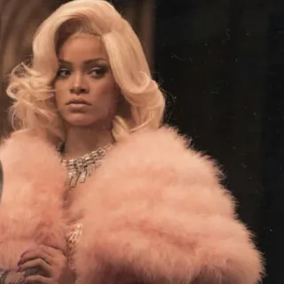 💸 Rihanna Rihanna, singer, celebrity, blonde, fashion telegram sticker