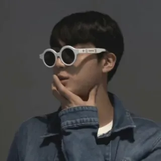 🧐 whatsapp sticker