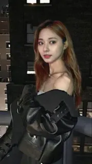 🍅 Tzuyu osoba, kobieta, moda, noc, budynek, miasto telegram sticker