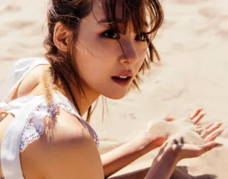 😧 femme, sable, plage, portrait, été, jeune femme telegram sticker