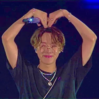 😍 J-Hope K-pop, cantante, cuore, occhiali, musicista, concerto, maschio telegram sticker