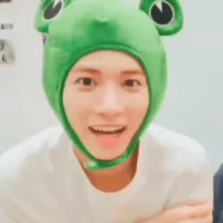 👀 person, smiling, frog hat, happy, portrait, hat telegram sticker