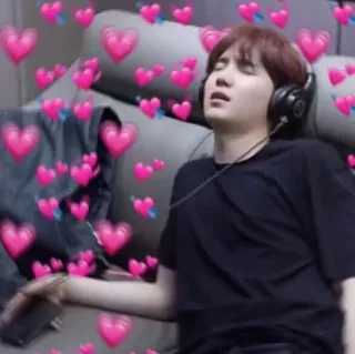 🎧 Suga kpop, music, hearts, listening, idol, min yoongi, bts telegram sticker