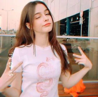 ✌️ 19 09 15 gadis, simbol perdamaian, hari, tanggal, gaya, brunet whatsapp sticker