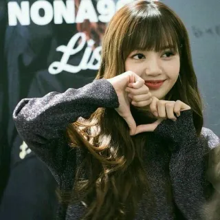 ♥️ Lisa kpop, chanteur, lisa, célébrité, geste coeur telegram sticker