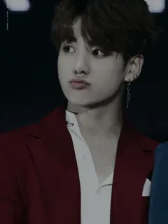 🎴 Jungkook Чонгук, BTS, K-pop, певец, красный костюм, серьги telegram sticker